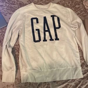 GAP Sweatshirt